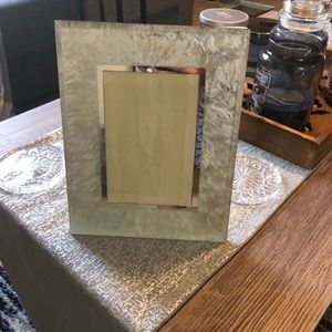 Pressed glass frame